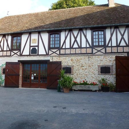 Bed and Breakfast Le Domaine Du Cellier Sézanne Exterior foto